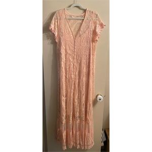 Coral/peach lace spring/summer dress. Size 1 Torrid